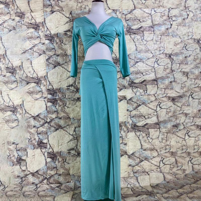 Stage Wear Sky Blue Women Bellydance Costume Set 2 Piece Top Skirt Wholesale Lady's Oriental Dance Performance Show Practice Clothing
Stage Wear Sky Blue Women Bellydance Costume Set 2 Piece Top Skirt Wholesale Lady's Oriental Dance Performance Show Practice Clothing