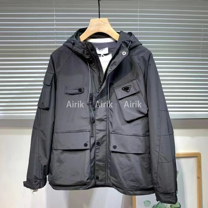 Men's Trench Coats Mens Designer Multiple pockets Print Jackets Single Breasted Windbreaker Winter Warm Fashion Street Men Clothing DVV1
Men's Trench Coats Mens Designer Multiple pockets Print Jackets Single Breasted Windbreaker Winter Warm Fashion Street Men Clothing DVV1