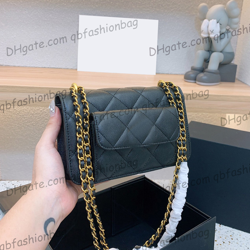 Womens Luxury Designer Wallet With Chain Bags Caviar Leather Calfksin Genuine Leather Phone Card Holder Large Capacitry Purse Outdoor Trends Pocket 20X15CM, Box
Womens Luxury Designer Wallet With Chain Bags Caviar Leather Calfksin Genuine Leather Phone Card Holder Large Capacitry Purse Outdoor Trends Pocket 20X15CM, Box