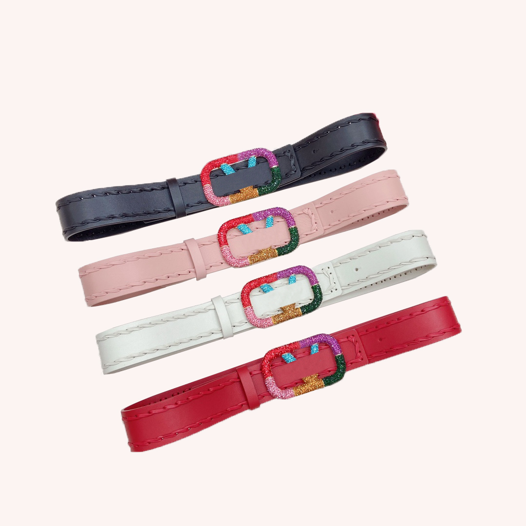 Luxury designer's latest woman 4.0 cm belt leather weaving with pure copper color full diamond buckle fashion elegance 4 color, Red
Luxury designer's latest woman 4.0 cm belt leather weaving with pure copper color full diamond buckle fashion elegance 4 color, Red