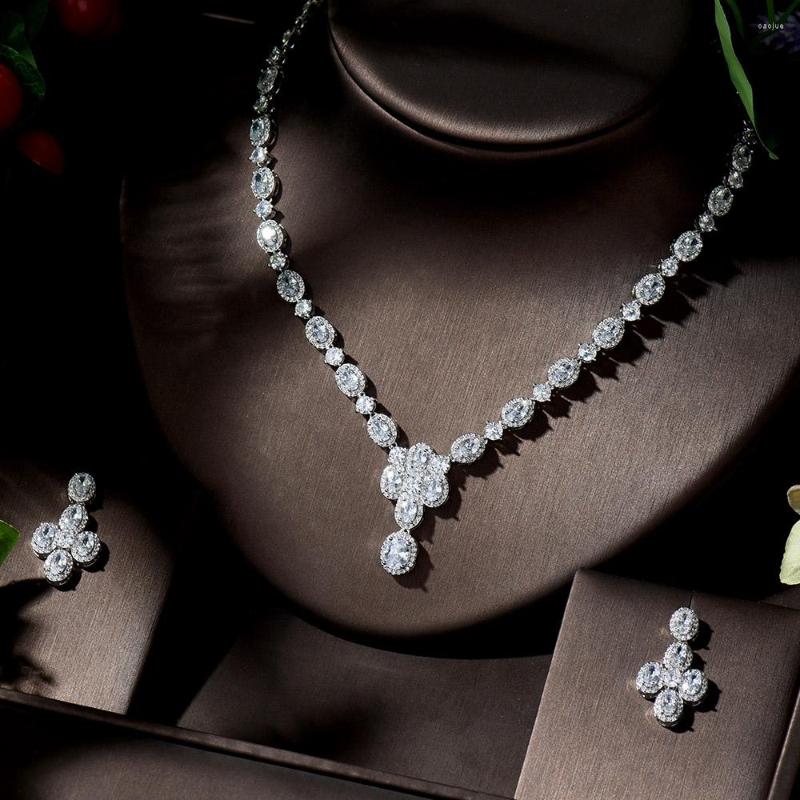 Necklace Earrings Set HIBRIDE Beautiful Water Drop CZ Women Fashion Jewelry Bridal Weeding Parure Bijoux Femme Mariage N-1358, Picture shown
Necklace Earrings Set HIBRIDE Beautiful Water Drop CZ Women Fashion Jewelry Bridal Weeding Parure Bijoux Femme Mariage N-1358, Picture shown
