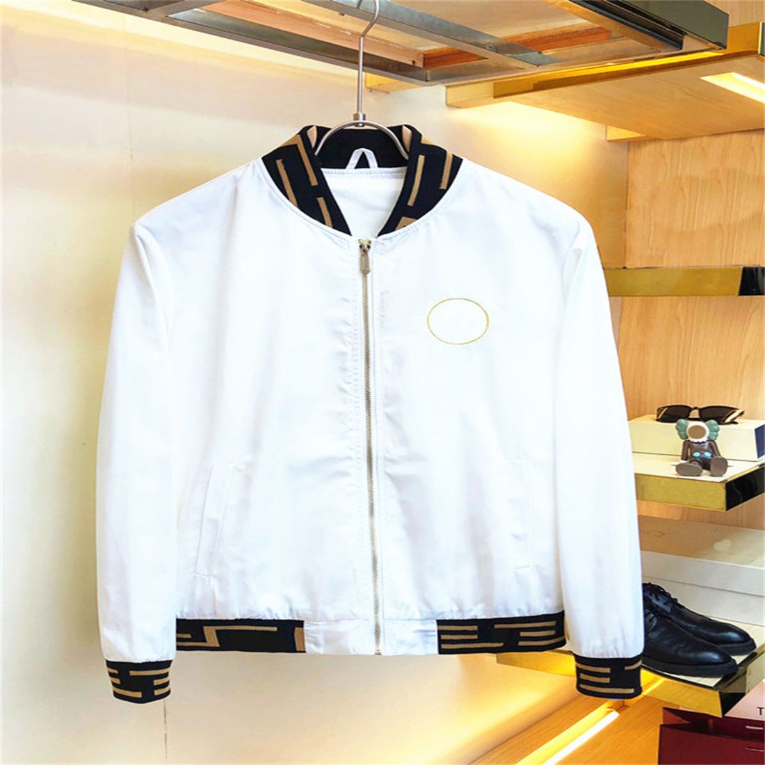 Fashion Designer Jacket Coats High quality Striped Mens Women Windbreaker sportswear Outerwear Coats Wind Casual Plus Size Baseball Zipper Hoodies Hawaii Jackets
Fashion Designer Jacket Coats High quality Striped Mens Women Windbreaker sportswear Outerwear Coats Wind Casual Plus Size Baseball Zipper Hoodies Hawaii Jackets