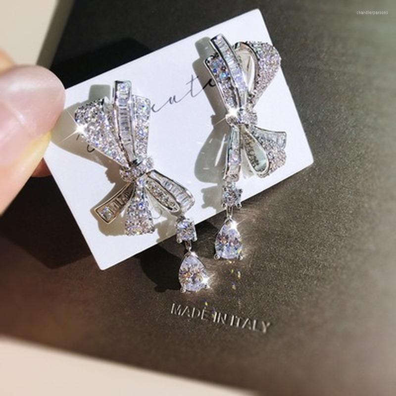 Stud Earrings 2022 Elegant White Color Cubic Zirconia Bowknot Shinning For Girls Dating Fashion Jewellery
Stud Earrings 2022 Elegant White Color Cubic Zirconia Bowknot Shinning For Girls Dating Fashion Jewellery