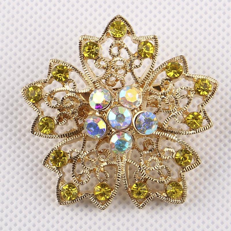 Brooches Rhinestone Flower Brooch Woman Korean 2022 Exquisite Clothing Bag Hat Accessories Fashion Party Gift Jewelry Girl
Brooches Rhinestone Flower Brooch Woman Korean 2022 Exquisite Clothing Bag Hat Accessories Fashion Party Gift Jewelry Girl