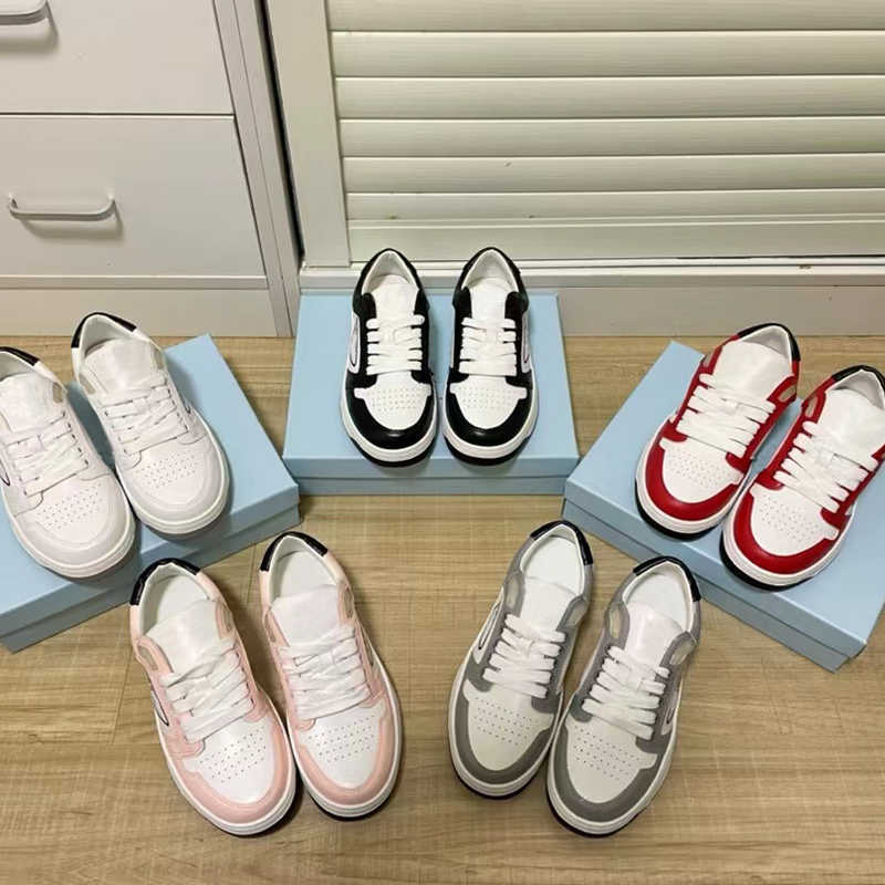 Luxury five-color casual shoes leather uppers heighten shoes sneakers designer with box 35-40, Color1
Luxury five-color casual shoes leather uppers heighten shoes sneakers designer with box 35-40, Color1