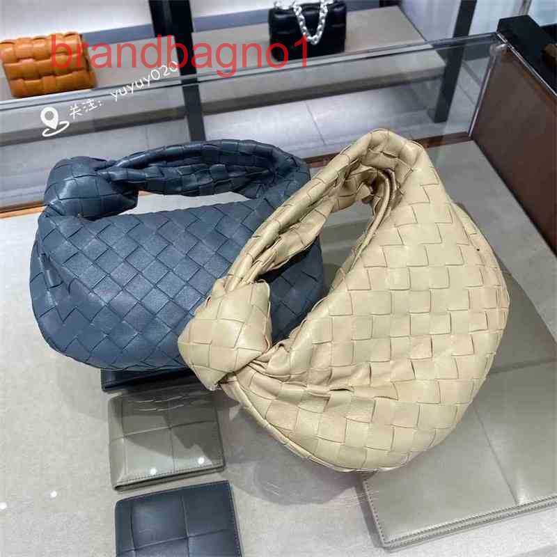 Handbags Venetas Bottegas Mini Luxurys Bvss Bvs Jodie Woven Handbag Single Shoulder Underarm Bag Fem Designers Bag Crossbody with the logo, Nai cha se
Handbags Venetas Bottegas Mini Luxurys Bvss Bvs Jodie Woven Handbag Single Shoulder Underarm Bag Fem Designers Bag Crossbody with the logo, Nai cha se