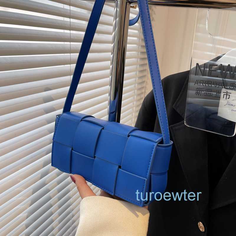 Bottegas Designer Bags Venetas Women Cassette handbags Genuine Leather with the logo 2022 summer new fashion creative popular woven bag, Black
Bottegas Designer Bags Venetas Women Cassette handbags Genuine Leather with the logo 2022 summer new fashion creative popular woven bag, Black