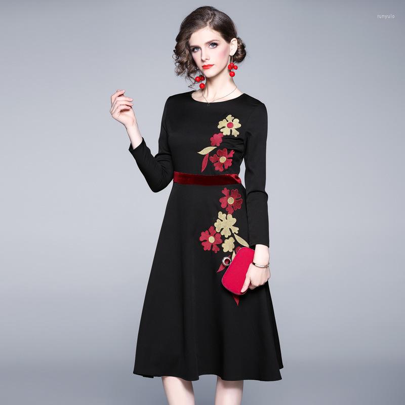 Casual Dresses Suit-dress Velvet Split Joint Temperament In Grow Up Pendulum Embroidery Dress, Black
Casual Dresses Suit-dress Velvet Split Joint Temperament In Grow Up Pendulum Embroidery Dress, Black