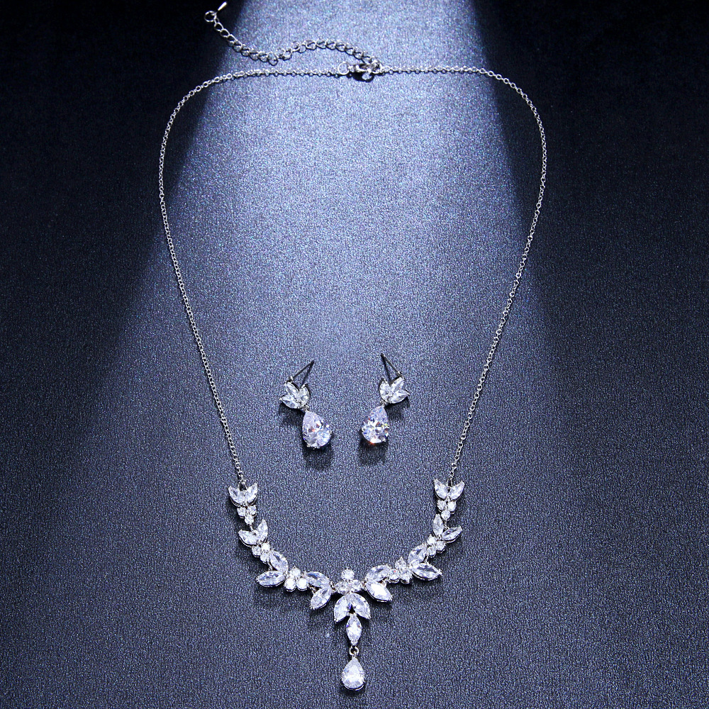 Exquisite Crystal Drop Necklace Jewelry Sets For Women Wedding Party Accessories Cubic Zircon Stud Earrings Gift