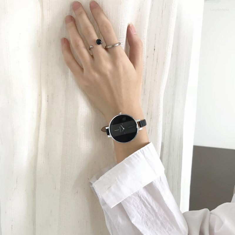 Wristwatches Niche Watches Ladies Ins Wind Ultra-thin Fashion Thin Strap Big Dial Cold Color Students Casual Atmosphere
Wristwatches Niche Watches Ladies Ins Wind Ultra-thin Fashion Thin Strap Big Dial Cold Color Students Casual Atmosphere