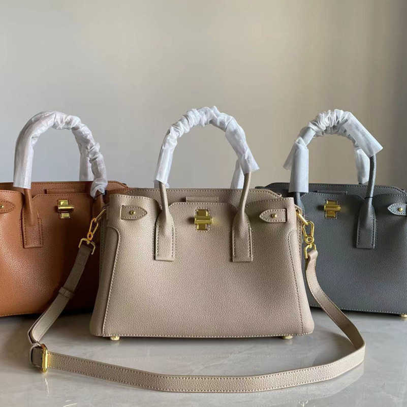 Designer Bag Herme 2022 winter new women cow leather fashionable and practical lychee pattern live broadcast with goods, Black
Designer Bag Herme 2022 winter new women cow leather fashionable and practical lychee pattern live broadcast with goods, Black