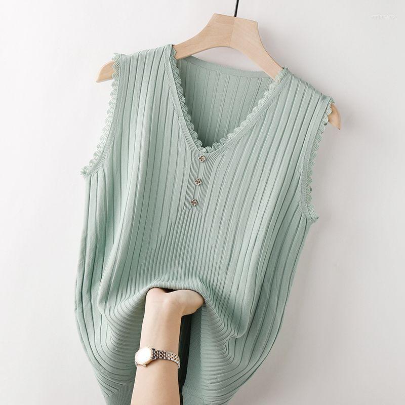 Women' Tanks Bottoming Suspender Vest For Women Slim Fit Sexy Spring 2022 V-neck Lace Patchwork Button Sleeveless Top, White
Women' Tanks Bottoming Suspender Vest For Women Slim Fit Sexy Spring 2022 V-neck Lace Patchwork Button Sleeveless Top, White