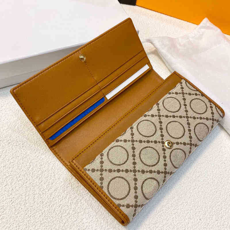 Designer Burchs Handbags Torys Tote bag TB Luxuries women crossbody Shoulder bags purses Billfold Plaid Pattern Pures High-end brand 220331, Blue
Designer Burchs Handbags Torys Tote bag TB Luxuries women crossbody Shoulder bags purses Billfold Plaid Pattern Pures High-end brand 220331, Blue