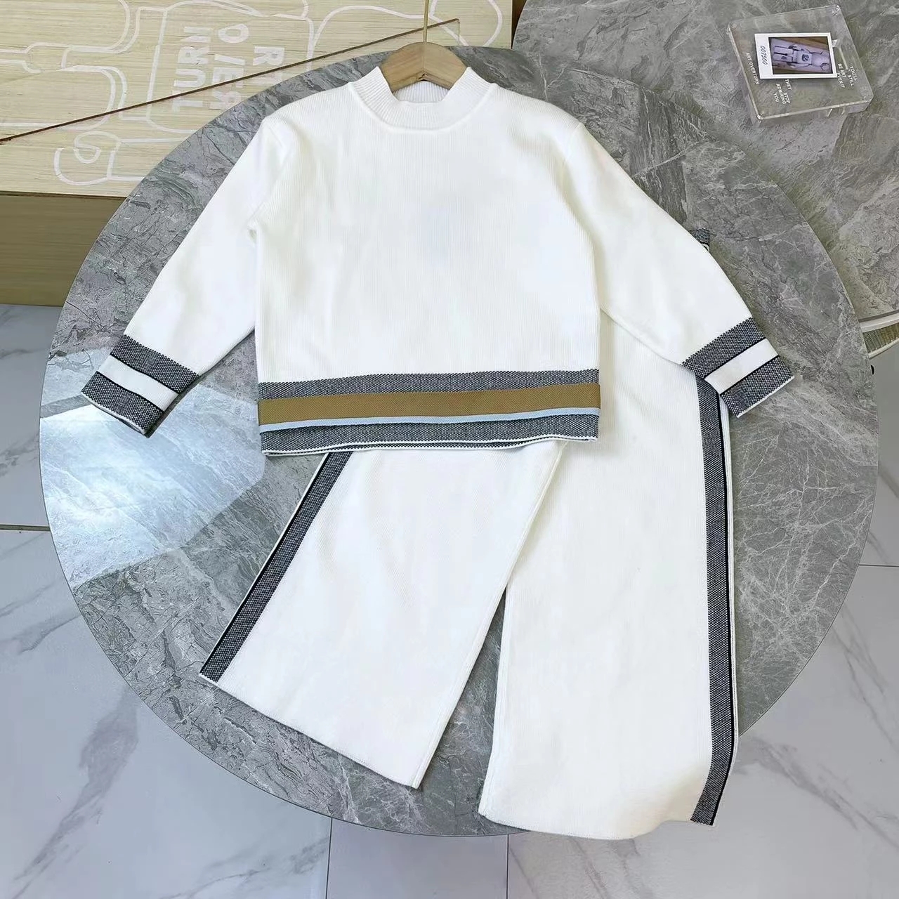 Luxury Children's Clothing Sets 2022 Autumn Girls Boutique Outfits Thicken Warm Kids Wool Sweaters Trousers 2 Piece Set Girl Clothes, Navy blue
Luxury Children's Clothing Sets 2022 Autumn Girls Boutique Outfits Thicken Warm Kids Wool Sweaters Trousers 2 Piece Set Girl Clothes, Navy blue