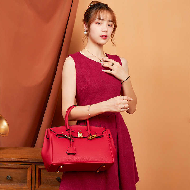 Designer Bag Herme female lychee pattern portable one shoulder kellies fashion Messenger Fashion bride, Ivory
Designer Bag Herme female lychee pattern portable one shoulder kellies fashion Messenger Fashion bride, Ivory