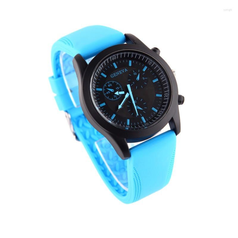 Wristwatches 2022 Fashion Brand Jelly Casual Quartz Watch Women Sports Silicone Strap Watches Relogio Feminino Ladies Wrist Wtach Clock, Blue
Wristwatches 2022 Fashion Brand Jelly Casual Quartz Watch Women Sports Silicone Strap Watches Relogio Feminino Ladies Wrist Wtach Clock, Blue