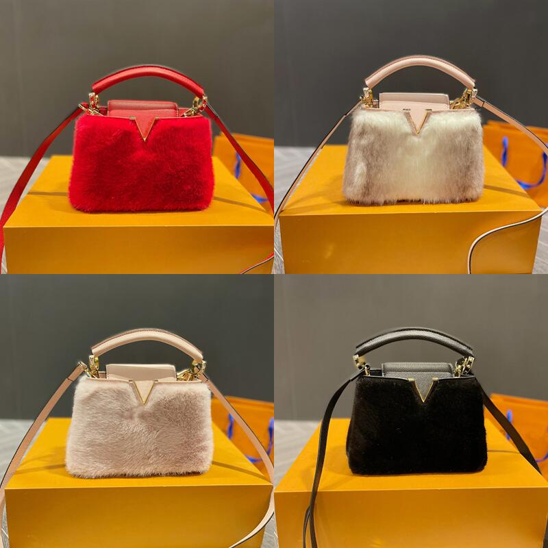 Designer Capcines Pink Grey Single Shoulder Bag Mini Plush Splicing Handbag Elegant Cow Leather Outlines The Handle Foldable External Flip Cover, 1-
Designer Capcines Pink Grey Single Shoulder Bag Mini Plush Splicing Handbag Elegant Cow Leather Outlines The Handle Foldable External Flip Cover, 1-