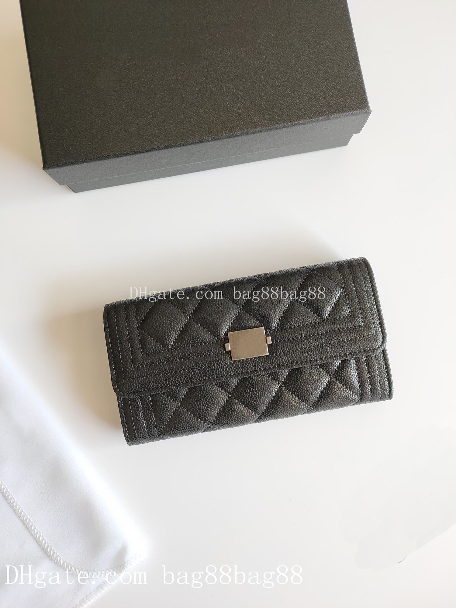 NEWS Design Luxury Wallet genuine Letter Brand Play Cc Chain Clutch Lambskin Diamond Pattern Pouch Women's Le Boy Long Wallet Caviar Purse 2958-1, Contact me
NEWS Design Luxury Wallet genuine Letter Brand Play Cc Chain Clutch Lambskin Diamond Pattern Pouch Women's Le Boy Long Wallet Caviar Purse 2958-1, Contact me