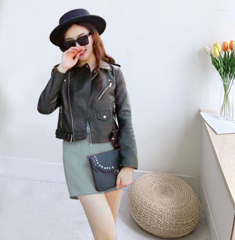 Women' Leather Winter Coat Retro High Street Turn-down Neck Women PU Jacket Short Black Faux Female Loose Women
Women' Leather Winter Coat Retro High Street Turn-down Neck Women PU Jacket Short Black Faux Female Loose Women