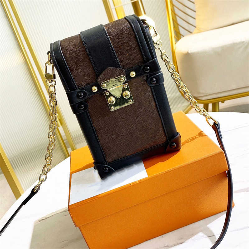 Top Quality Vertical Pochette designer Bag Essential Trunk Small Purse S-Lock Mono Mini Bag gram Luxurys designers Bags M63913, Customize
Top Quality Vertical Pochette designer Bag Essential Trunk Small Purse S-Lock Mono Mini Bag gram Luxurys designers Bags M63913, Customize