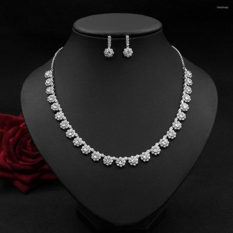 Necklace Earrings Set LUXURY QUALITY BRILLIANT CRYSTAL Flower ZIRCON DROP AND DINNER JEWELRY WEDDING DRESS ACCESSARIES, Picture shown
Necklace Earrings Set LUXURY QUALITY BRILLIANT CRYSTAL Flower ZIRCON DROP AND DINNER JEWELRY WEDDING DRESS ACCESSARIES, Picture shown