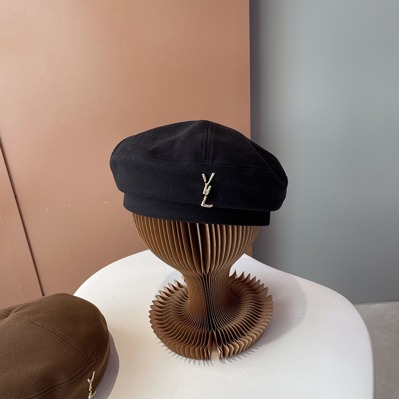 Luxurys designers Beanies Designer Beret Womens Luxury Cashmere Hat Wool Beret Cap Outdoor Travel Warm Winter Windproof Vacation Bonnet Caps very cool, Khaki
Luxurys designers Beanies Designer Beret Womens Luxury Cashmere Hat Wool Beret Cap Outdoor Travel Warm Winter Windproof Vacation Bonnet Caps very cool, Khaki