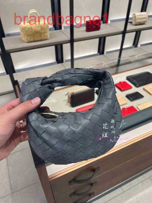 s Venetas Designer Bottegav Buy Woven Jodie Handbag Mini Underarm Dumpling Bag T6DO Designers Bag Crossbody with the logo, Rain tree green
s Venetas Designer Bottegav Buy Woven Jodie Handbag Mini Underarm Dumpling Bag T6DO Designers Bag Crossbody with the logo, Rain tree green