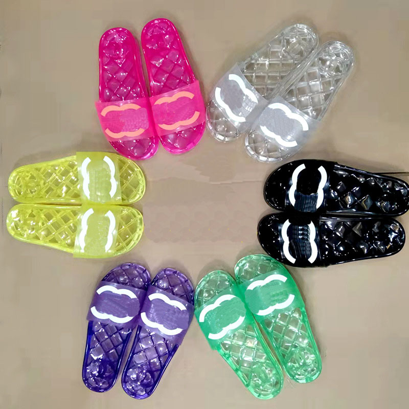 2022 Designer luxury crystal Transparent pure color slippers women Slides beach sandal Flat Flip Flops Slide Ladies Sandals Lady sexy Sandals Shoes Large sizes 35-46
2022 Designer luxury crystal Transparent pure color slippers women Slides beach sandal Flat Flip Flops Slide Ladies Sandals Lady sexy Sandals Shoes Large sizes 35-46