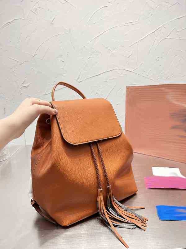 Designer Burchs Handbags Torys Tote bag TB Luxuries women crossbody Shoulder bags purses Backpack Brand Clutch Strap Single Tassel Commuter for 220531, Black
Designer Burchs Handbags Torys Tote bag TB Luxuries women crossbody Shoulder bags purses Backpack Brand Clutch Strap Single Tassel Commuter for 220531, Black
