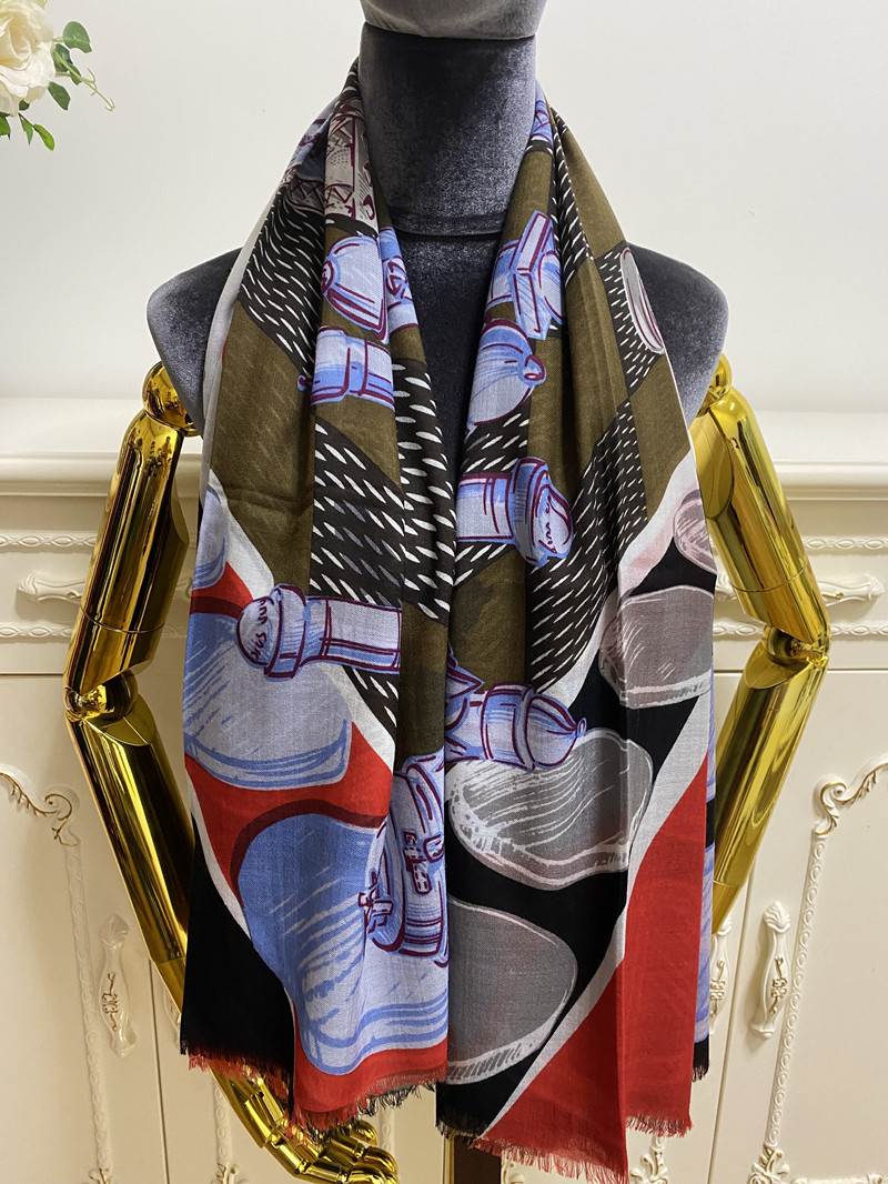 women square scarf shawl 100% cashmere material thin and soft pint pattern size 130cm- 130cm
women square scarf shawl 100% cashmere material thin and soft pint pattern size 130cm- 130cm