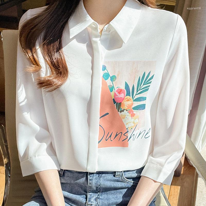 Women' Blouses Blusas Female 2022 Spring White Printed Shirt Women' Chiffon Three Quarter Spliced Print Long Sleeve Tops Button 1620
Women' Blouses Blusas Female 2022 Spring White Printed Shirt Women' Chiffon Three Quarter Spliced Print Long Sleeve Tops Button 1620