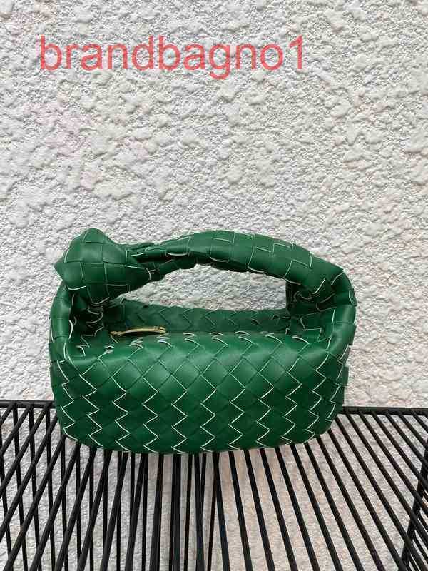 Bottegas 2022 Venetas Fashion Versatile Leather Woven Knot Bag Armpit Hobo Handbag Dumpling Cloud Fe Designers Bag Crossbody with the logo, Blue
Bottegas 2022 Venetas Fashion Versatile Leather Woven Knot Bag Armpit Hobo Handbag Dumpling Cloud Fe Designers Bag Crossbody with the logo, Blue