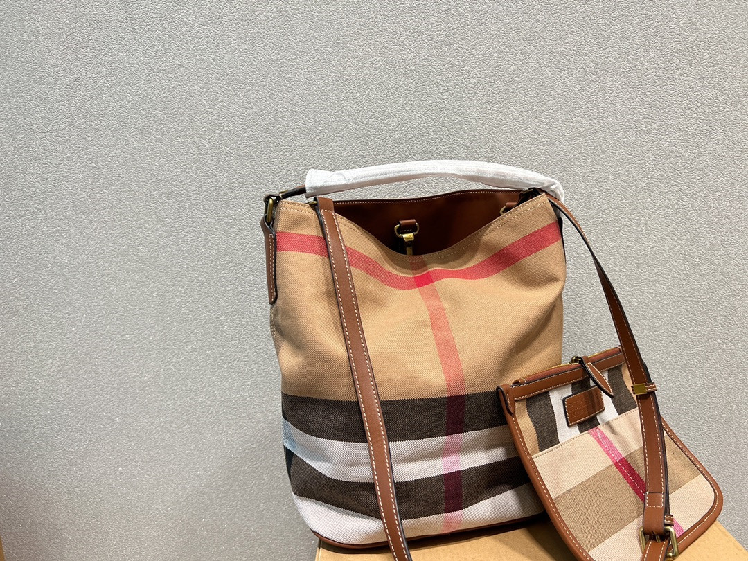 Designer Bags Top Quality Women Handbag Leather Canvas Check Bucket Bag Shoulder Crossbody Bag
Designer Bags Top Quality Women Handbag Leather Canvas Check Bucket Bag Shoulder Crossbody Bag