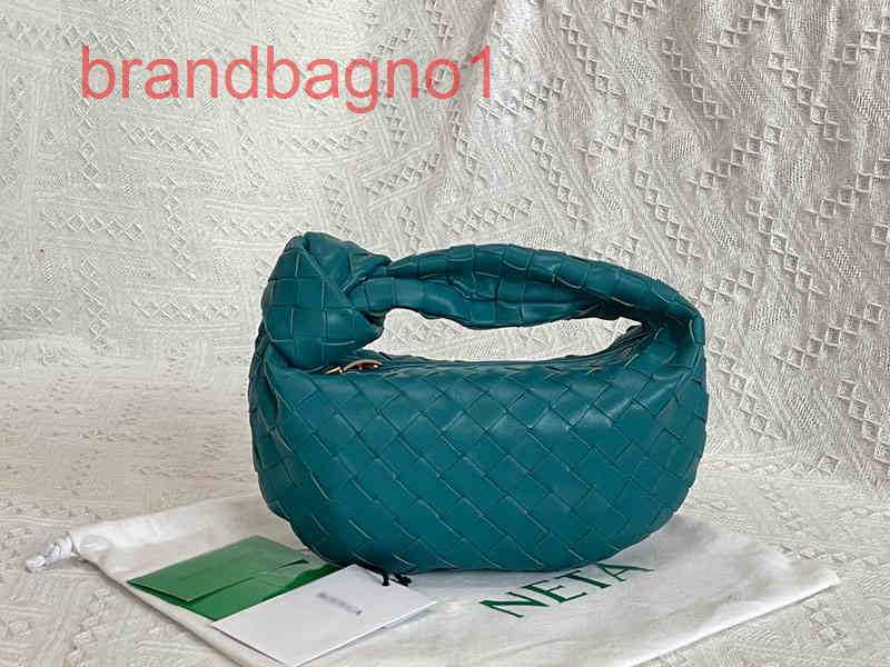 Designer Handbags Bottegav Venetas Sheepskin Mini Jodie Knotted Satchel Cloud Dumpling Leather Hand- Designers Bag Crossbody with the logo, Rain tree green
Designer Handbags Bottegav Venetas Sheepskin Mini Jodie Knotted Satchel Cloud Dumpling Leather Hand- Designers Bag Crossbody with the logo, Rain tree green