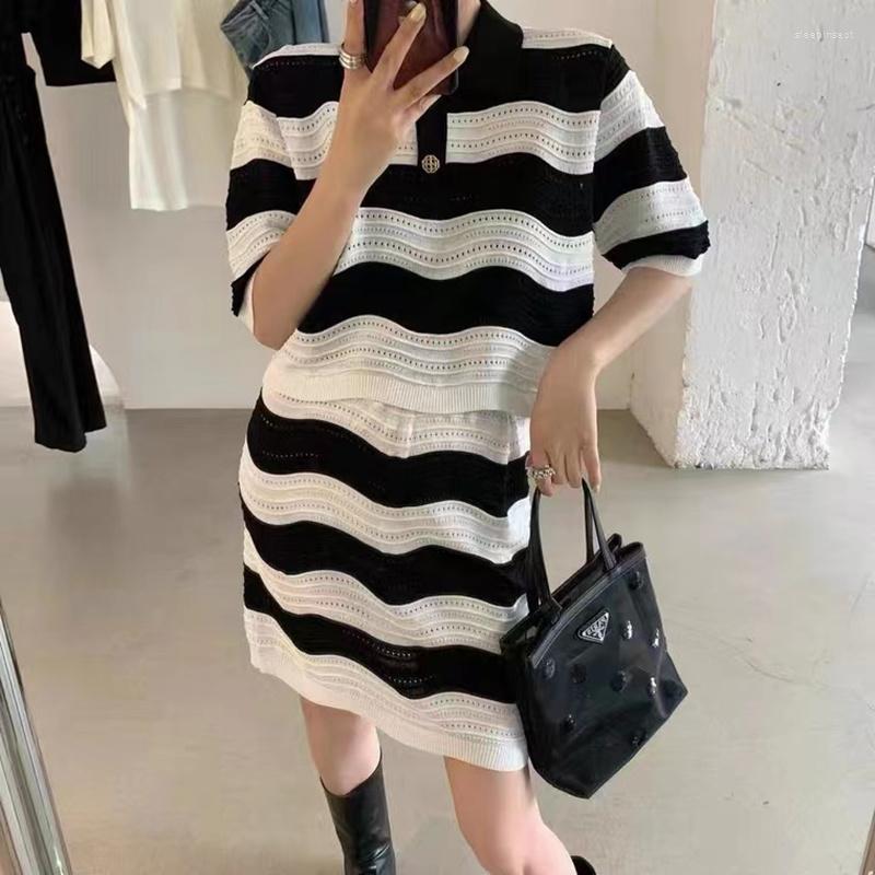 Skirts 2022 Summer Casual Knitted Color-blocked Striped Sweater High Waist Skirt Fashion Korean Style Two-piece Suit, Black
Skirts 2022 Summer Casual Knitted Color-blocked Striped Sweater High Waist Skirt Fashion Korean Style Two-piece Suit, Black
