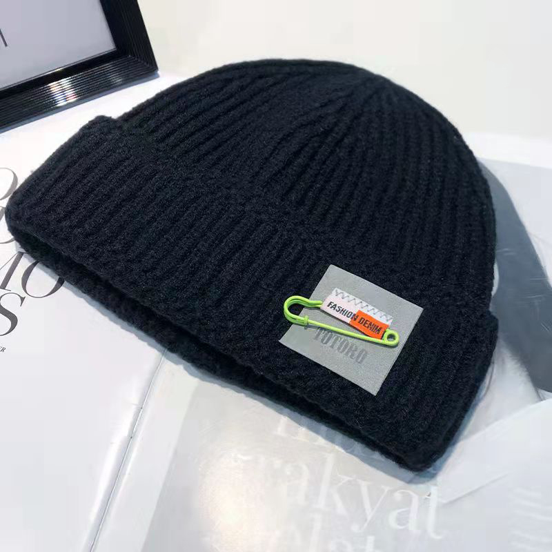 Luxury designer beanie bonnet winter hat wool hats classic style for men and women is warm comfortable soft and beautiful very nice, No.4
Luxury designer beanie bonnet winter hat wool hats classic style for men and women is warm comfortable soft and beautiful very nice, No.4