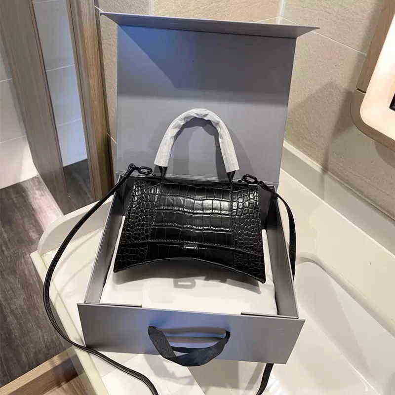 Hourglass Bag Handbag Designer Tote Belove Shoulder s Handbags Different Colors Various Styles Fashion Brand Genuine Leather, No2
Hourglass Bag Handbag Designer Tote Belove Shoulder s Handbags Different Colors Various Styles Fashion Brand Genuine Leather, No2
