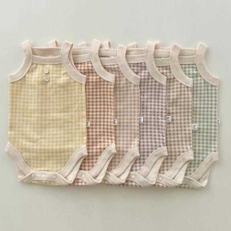 Rompers Kid Boy Fashion Pliad Soft Sleeveless Bodysuit Baby Girl Simple Thin Breathable Cotton Jumpsuit Infant Summer Outfits J220922, Khaki plaid
Rompers Kid Boy Fashion Pliad Soft Sleeveless Bodysuit Baby Girl Simple Thin Breathable Cotton Jumpsuit Infant Summer Outfits J220922, Khaki plaid
