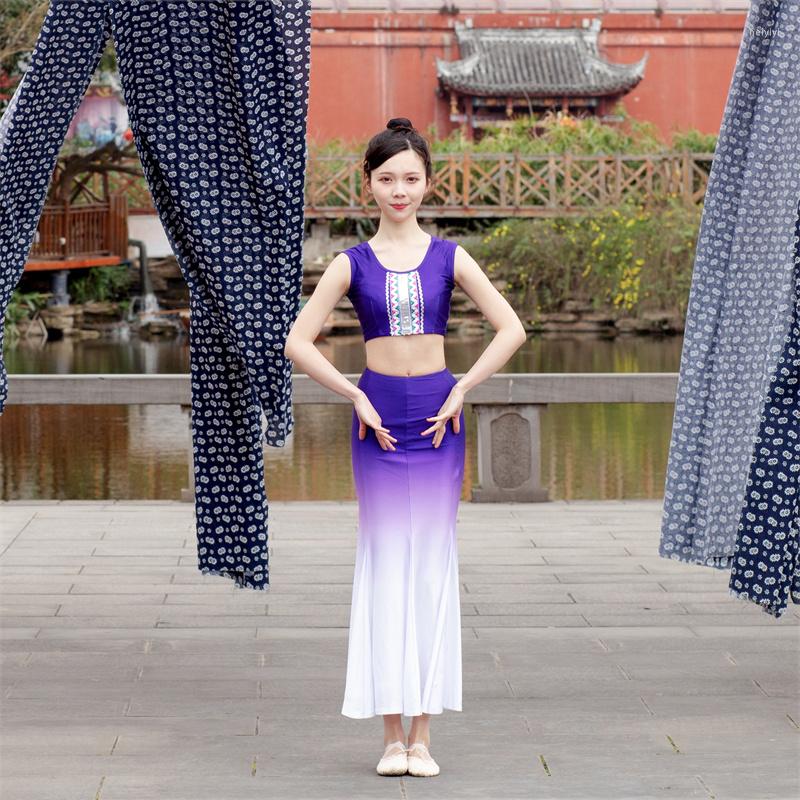 Ethnic Clothing Dance Attachment To Dai Performance Clothes Female Xia Minority Costumes Xishuangbanna Peacock Practice Fishtail
Ethnic Clothing Dance Attachment To Dai Performance Clothes Female Xia Minority Costumes Xishuangbanna Peacock Practice Fishtail