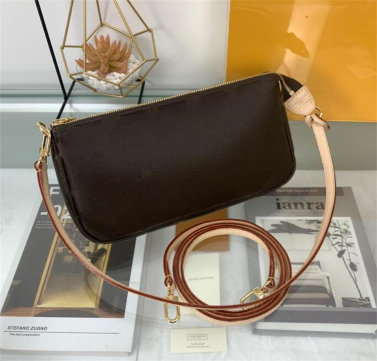 M40718 Designers Fashion brand Ladies The chain shoulder bag Womens Classic Luxurys Handbags, Bags
M40718 Designers Fashion brand Ladies The chain shoulder bag Womens Classic Luxurys Handbags, Bags