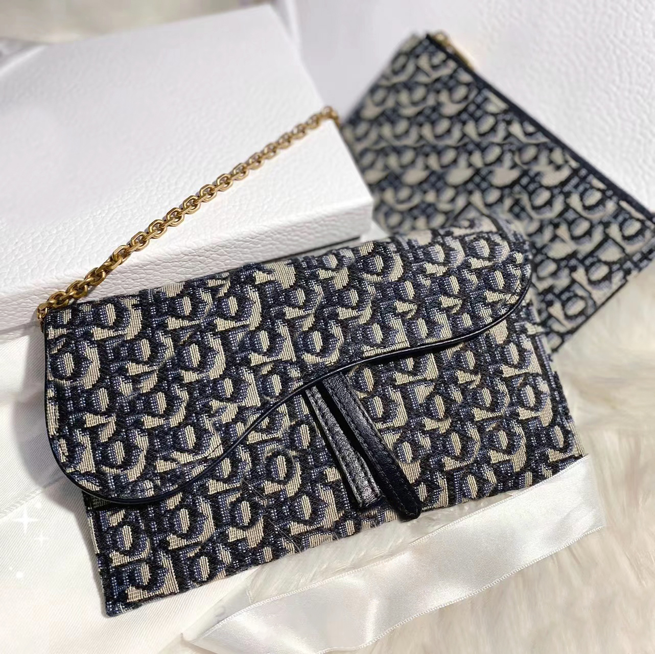 two piece set saddles bag Luxury mens women's with coin purse pochette Designer 2PCS long chain embroidery purses handbag crossbody clutch shoulder Gold chain bags, Box
two piece set saddles bag Luxury mens women's with coin purse pochette Designer 2PCS long chain embroidery purses handbag crossbody clutch shoulder Gold chain bags, Box