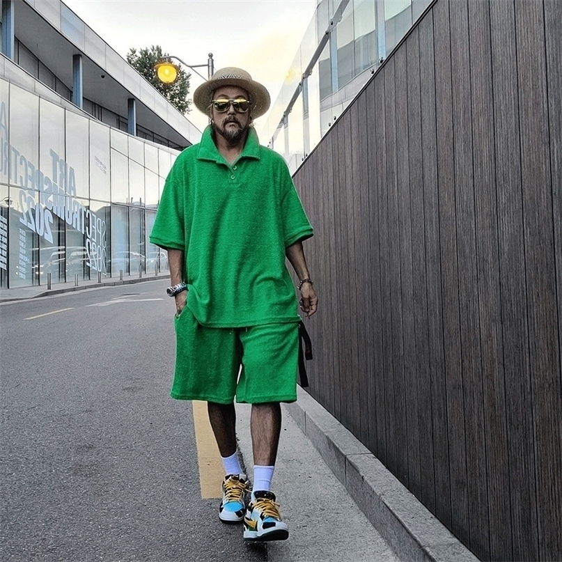 Men's Tracksuits Men's Athleisure Suit Trendy Brand Towel Fabric Summer Loose Polo Shirt and Loose Pants 221006, Green
Men's Tracksuits Men's Athleisure Suit Trendy Brand Towel Fabric Summer Loose Polo Shirt and Loose Pants 221006, Green