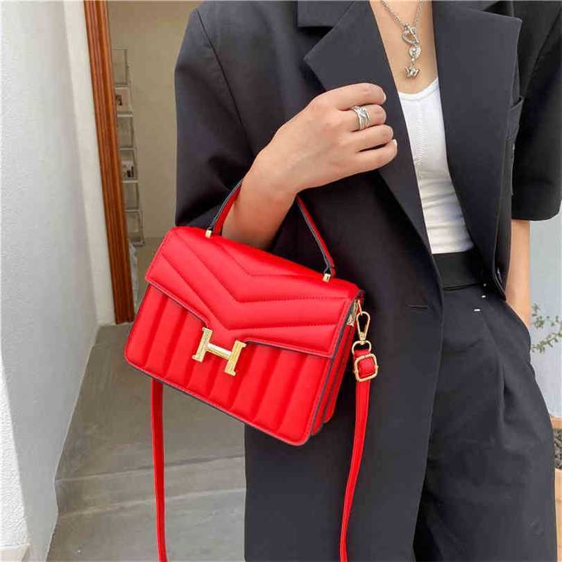 70% OFF 2023 Designer bag Women's summer popular Lingge embroidered thread portable small square Single Messenger women's, White
70% OFF 2023 Designer bag Women's summer popular Lingge embroidered thread portable small square Single Messenger women's, White