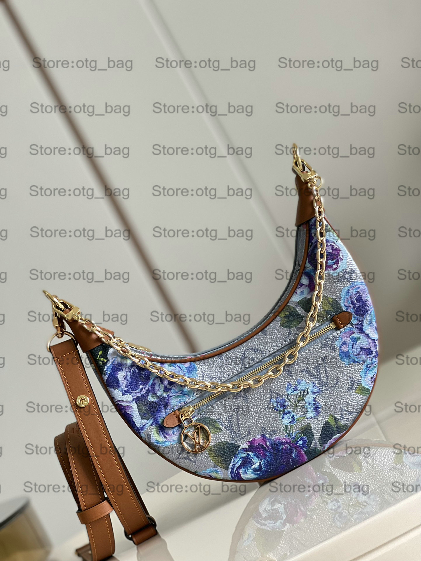 22ss Garden Floral Loop Cross Body Bag Half-Moon Baguette Bag Monograms Chain designers Womens Handbags Purses Luxurys Crossbody M81098 M81094 M44036 M21183, Customize
22ss Garden Floral Loop Cross Body Bag Half-Moon Baguette Bag Monograms Chain designers Womens Handbags Purses Luxurys Crossbody M81098 M81094 M44036 M21183, Customize