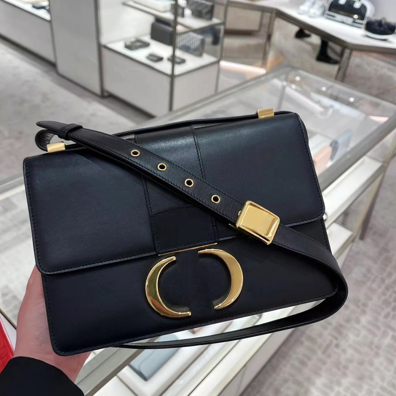 Luxury women's embroidery 30 Montaignes bag smooth Genuine leather clutch Designer Oblique Drucken mens Lady crossbody handbag brand shoulder pochette travel bags, Box
Luxury women's embroidery 30 Montaignes bag smooth Genuine leather clutch Designer Oblique Drucken mens Lady crossbody handbag brand shoulder pochette travel bags, Box