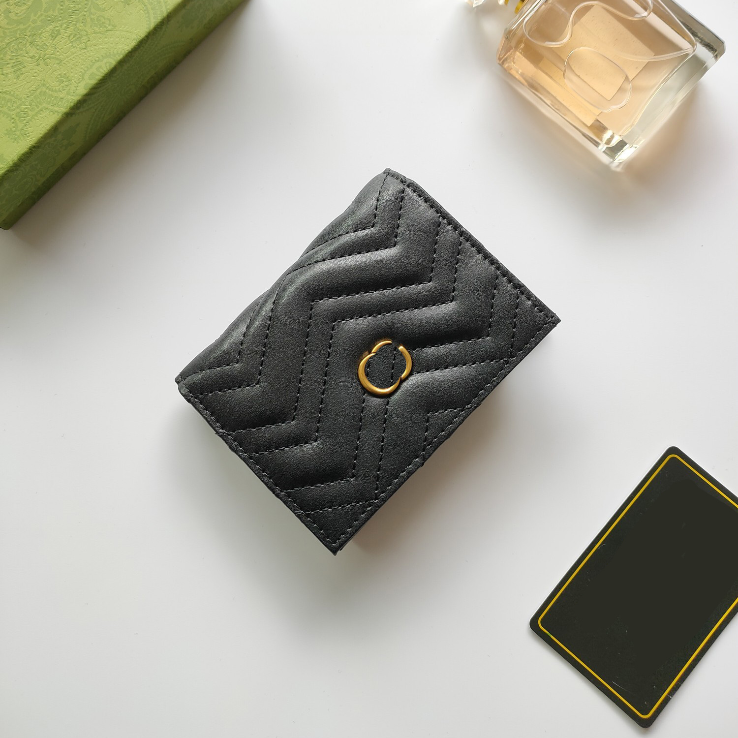 Trendy Mini Leather Wallets Double Letter Hardware Purses Unisex Portable Card Holder Wallet Interior Slot Pocket Purse With Box Gift, Black/with box
Trendy Mini Leather Wallets Double Letter Hardware Purses Unisex Portable Card Holder Wallet Interior Slot Pocket Purse With Box Gift, Black/with box