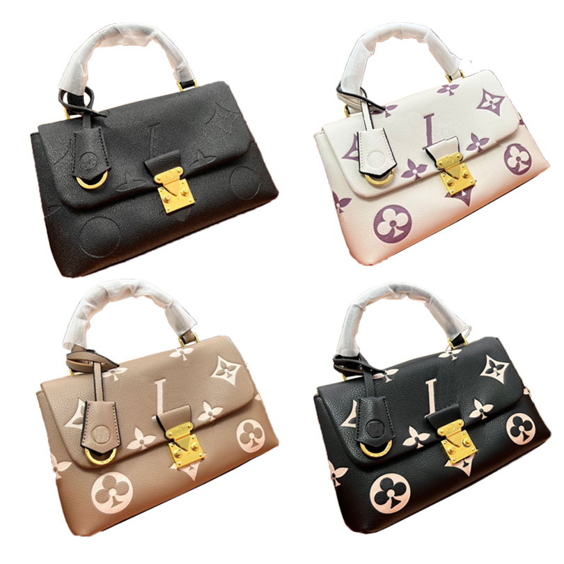 Luxury designer bags letter shoulder bag printed handbag clash color stereo embossed tote bag Shoulders fashion women Casual Formal Dual Purpose 4 colors very good, No.1
Luxury designer bags letter shoulder bag printed handbag clash color stereo embossed tote bag Shoulders fashion women Casual Formal Dual Purpose 4 colors very good, No.1