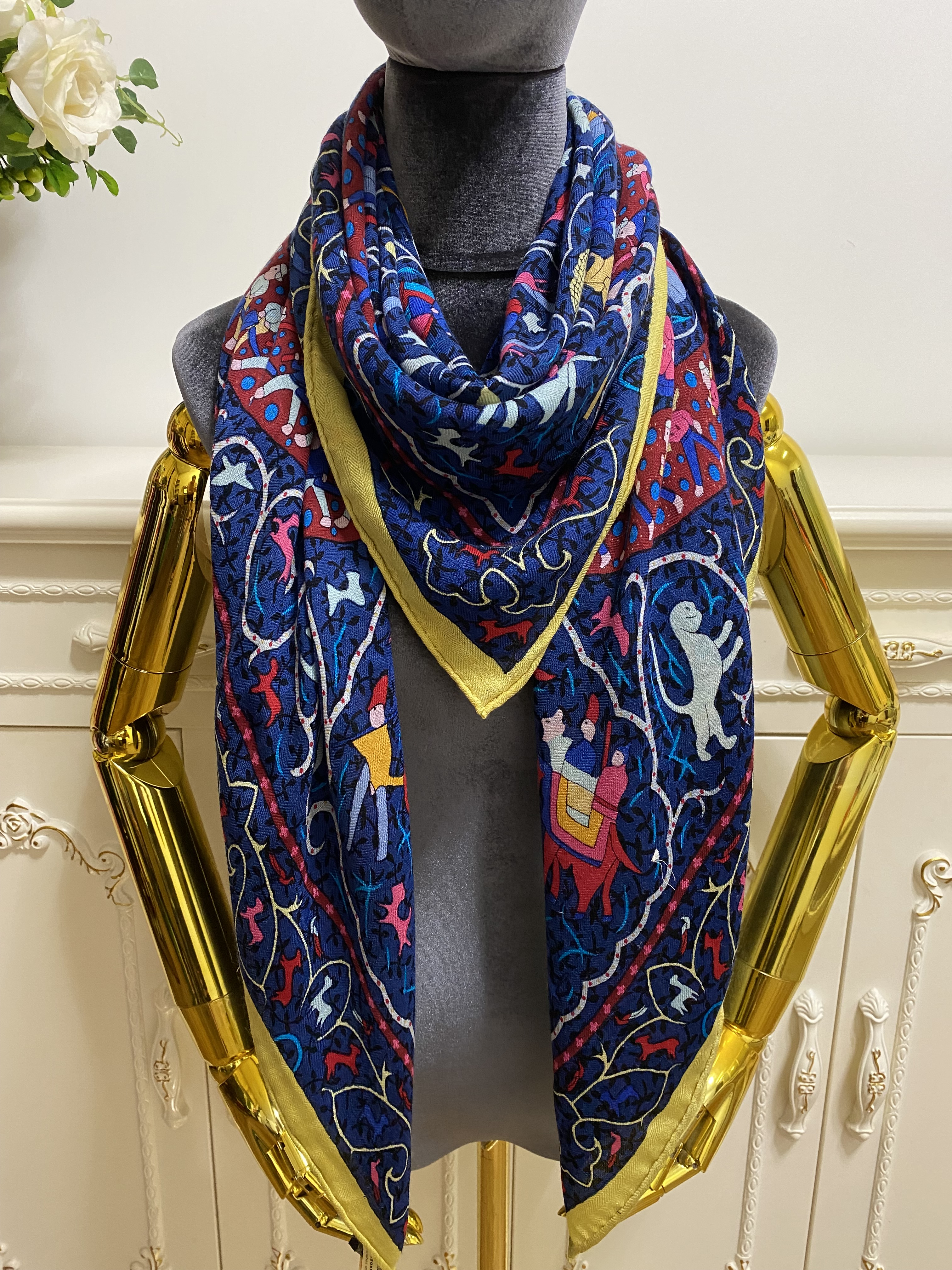 Women's square scarf shawl 50 % silk 50% wool material blue color pint pattern size 130cm - 130cm
Women's square scarf shawl 50 % silk 50% wool material blue color pint pattern size 130cm - 130cm