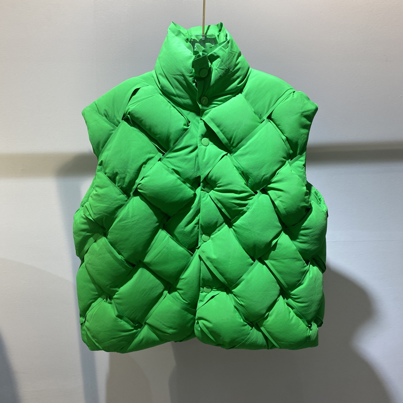 Mens vests down jacket winter warm Thick clothing designer Argyle jacket woman down vest thickening outdoor essential cold protection, Black
Mens vests down jacket winter warm Thick clothing designer Argyle jacket woman down vest thickening outdoor essential cold protection, Black
