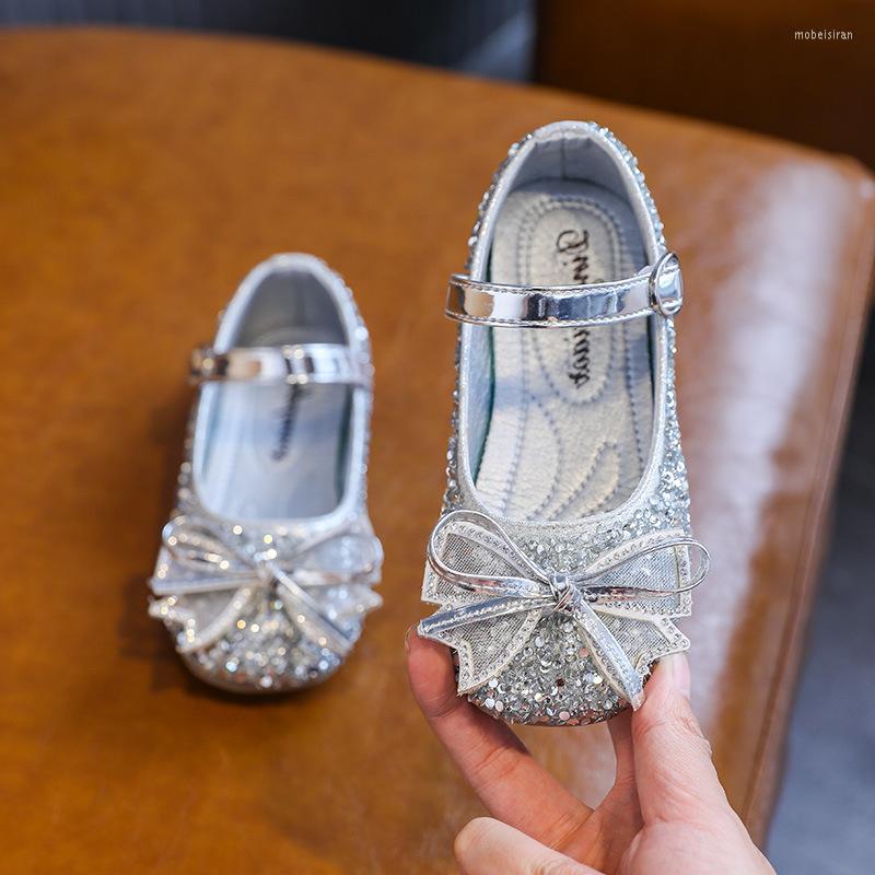 Flat Shoes Children 2022 Girls Princess Leather Sequins Rhinestones Shining Party Wedding Kids E460, Black
Flat Shoes Children 2022 Girls Princess Leather Sequins Rhinestones Shining Party Wedding Kids E460, Black